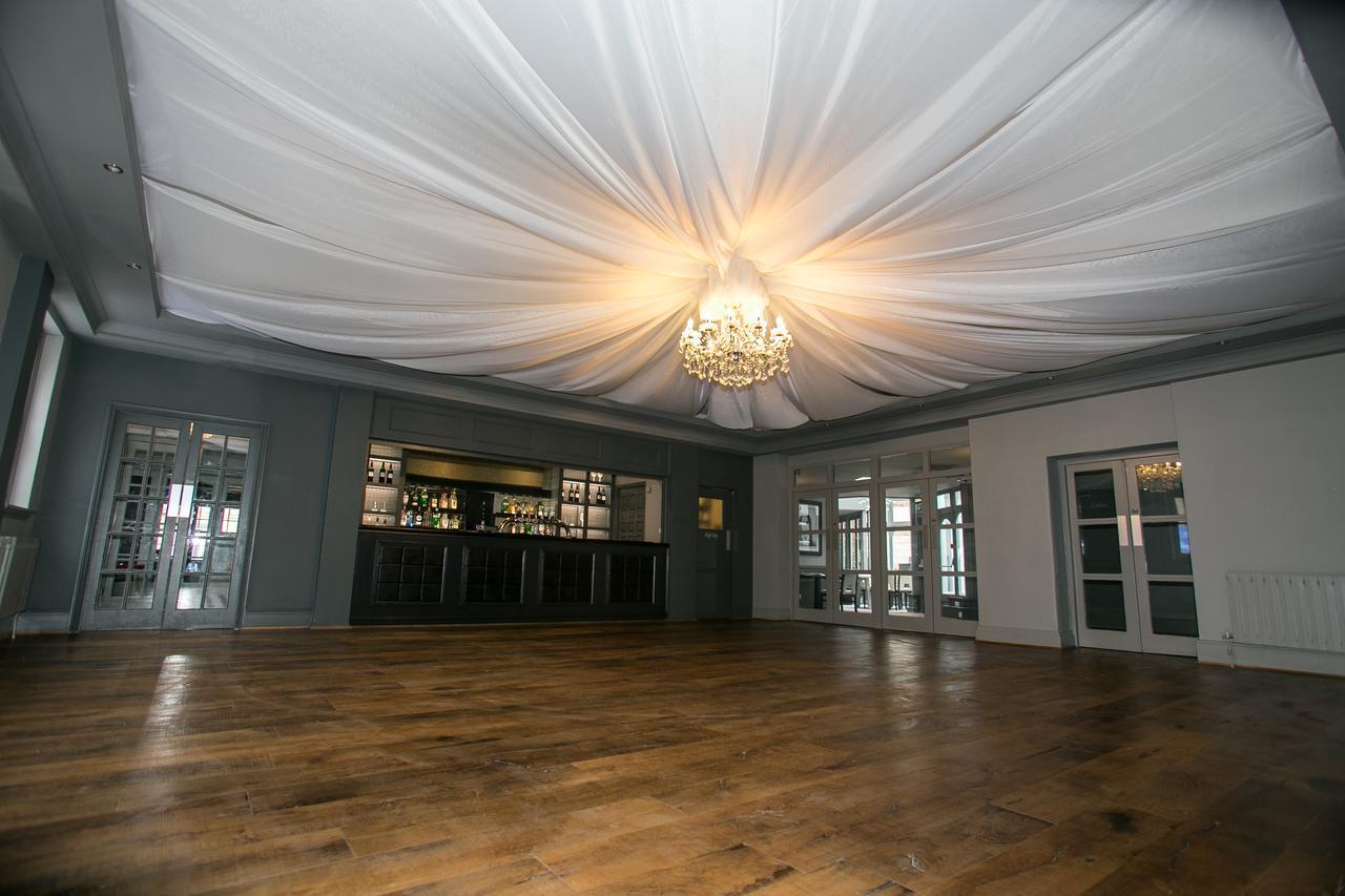 Saffron Suite And Kitchen Saffron Walden Exterior foto